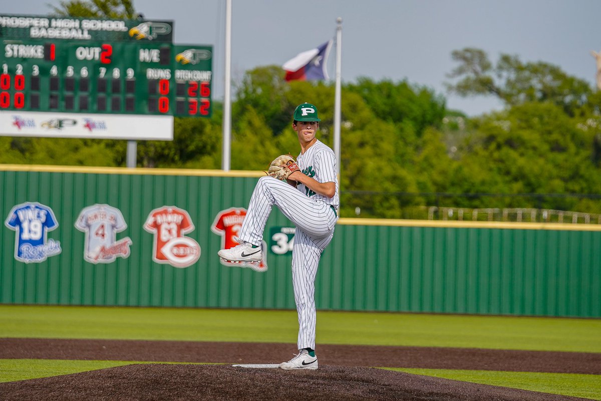 Sophomore Season stats:
43.2 IP
5-2 W/L
34 S/O
6 BB
8 ER
1.67 ERA
1.00 WHIP
72.10 Strike Percentage

@ThePHSBaseball @ScottHolder55 @Brendan_Clary @clay_cczmwilson #details #notfinished