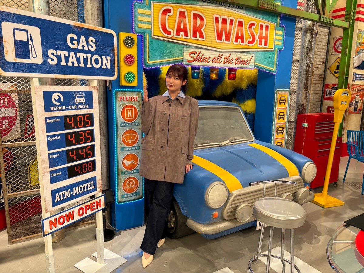 📢お知らせ📢 本日🗓️4/28(日)14:00〜15:30 📺#渋滞で行こう スタジオゲストとして #吉川愛 さん出演✨ 予測不能の キャラ渋滞系ロケバラエティー🎉 ぜひご覧ください‼️ #街並み照らすヤツら #1話から様子のおかしかった #吉川愛さん演じる澤本刑事登場✨ #今後彼女にも予想だにしない展開が🤫