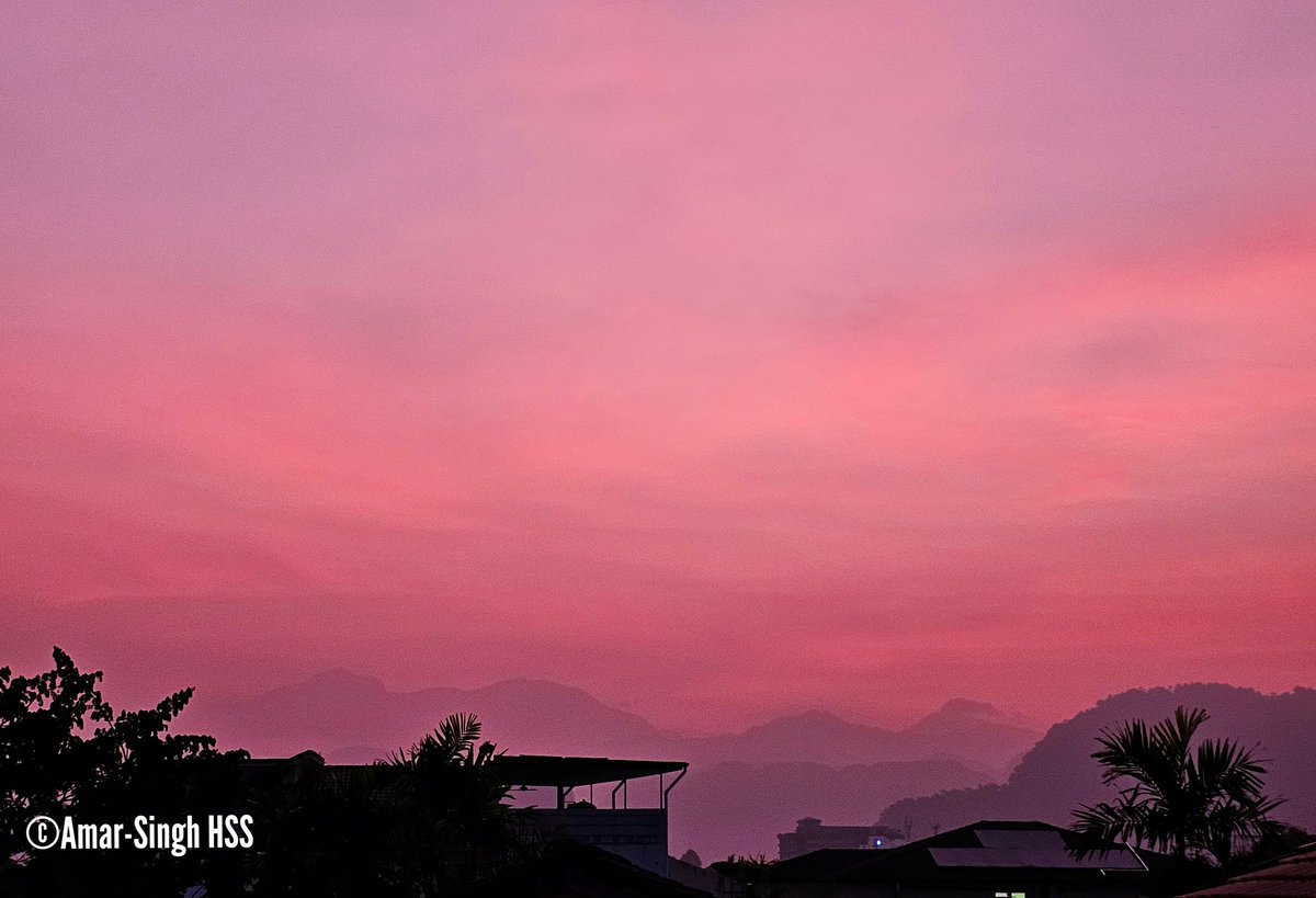Lots of dirt in the skies that gives this diffuse, pink sunrise today.
Pray for more rain today. 
#Sunrise #Ipoh #Perak #Malaysia