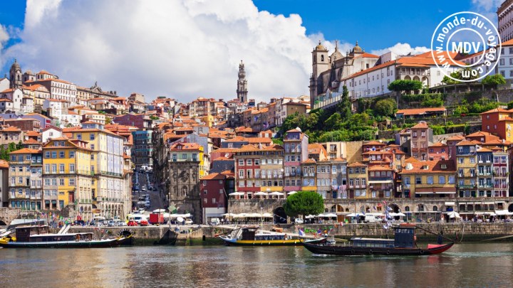 Pour tous les férus de voyage, la beauté de Porto saura vous émerveiller ! 🌍✈️Des ponts majestueux, du vin exquis et une culture riche vous attendent. Vivez une aventure hors du commun, découvrez Porto ! 🌉🍷🇵🇹 #MondeDuVoyage #Porto #Voyage #Culture… monde-du-voyage.com/portugal/voyag…