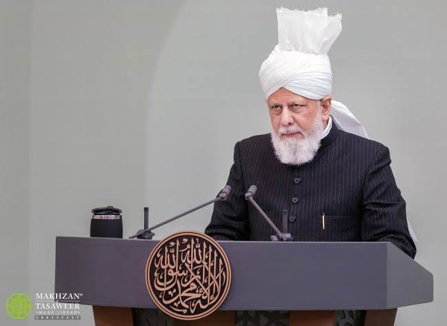 iamSCG's tweet photo. Stop World War 3 Campaign – An Abode of Peace  

The head of the Ahmadiyya Muslim Community, Hazrat Mirza Masroor Ahmad (aba) has sounded the alarm about this catastrophic threat and presented to the world’s leaders a set of principles that can be used as a solution.

#StopWW3 https://t.co/PZbceloZfC
