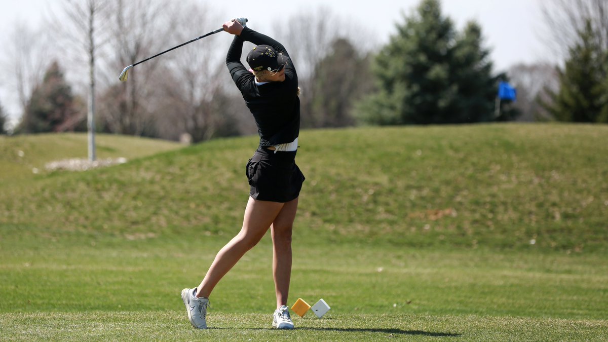 .@GustieGolf women are in seventh place after the first round of the St. Olaf-Carleton Invite

Recap: gogusties.com/news/2024/4/27…

#GoGusties | #d3golf