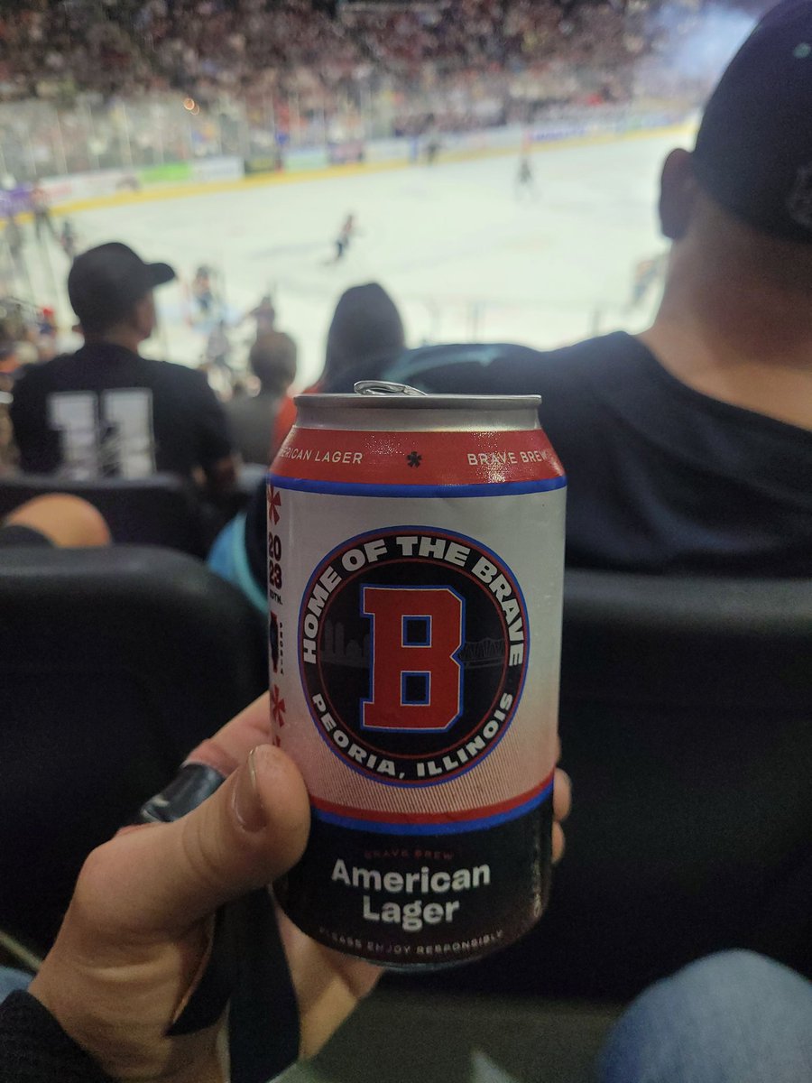 @icetimecleve Missing BU hoops but gladly enjoying a Brave Brew while cheering on the Rivermen. @HOTBraveNIL @icetimecleve