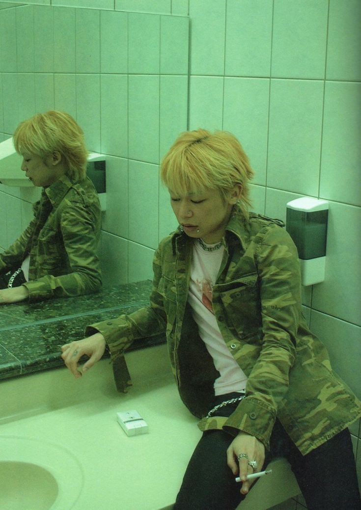 #DIRENGREY Kyo, THE JAPANESE FXXKER FAMILY photobook, 2002.