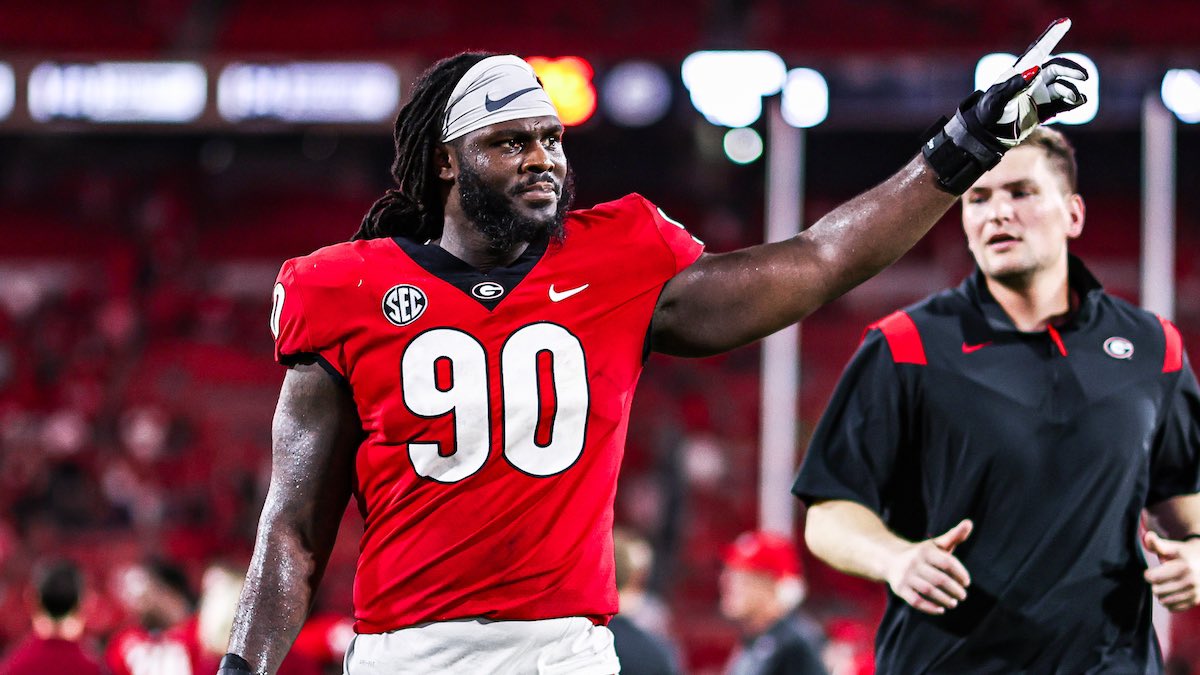 The Ravens are signing Georgia DT Tramel Walthour as an undrafted free agent.