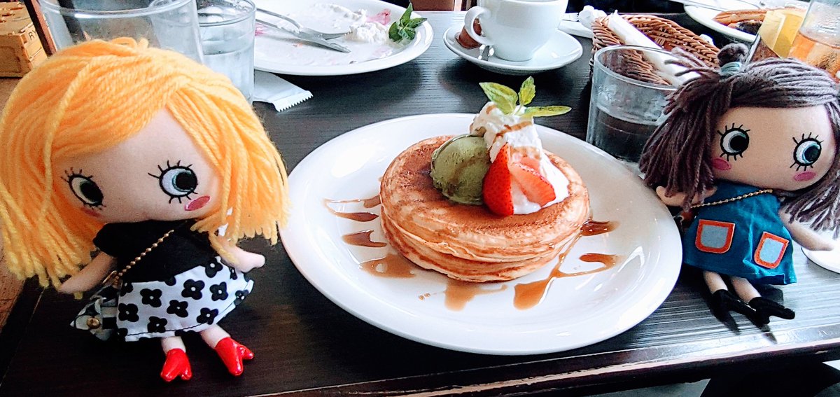 postino_3's tweet photo. 最近友人たちとパンケーキを食べました🥞楽しかったし、おいしかったです　#ハッピードール　#イーマリー　#ディーマリー　#ぬい撮り　#パンケーキ　#お茶会 https://t.co/ODgjCeDjPe