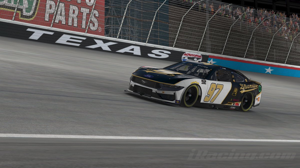 @LeagueNitro heads to Texas for race 11.

No corners to cut here so hopefully I won't get killed again!