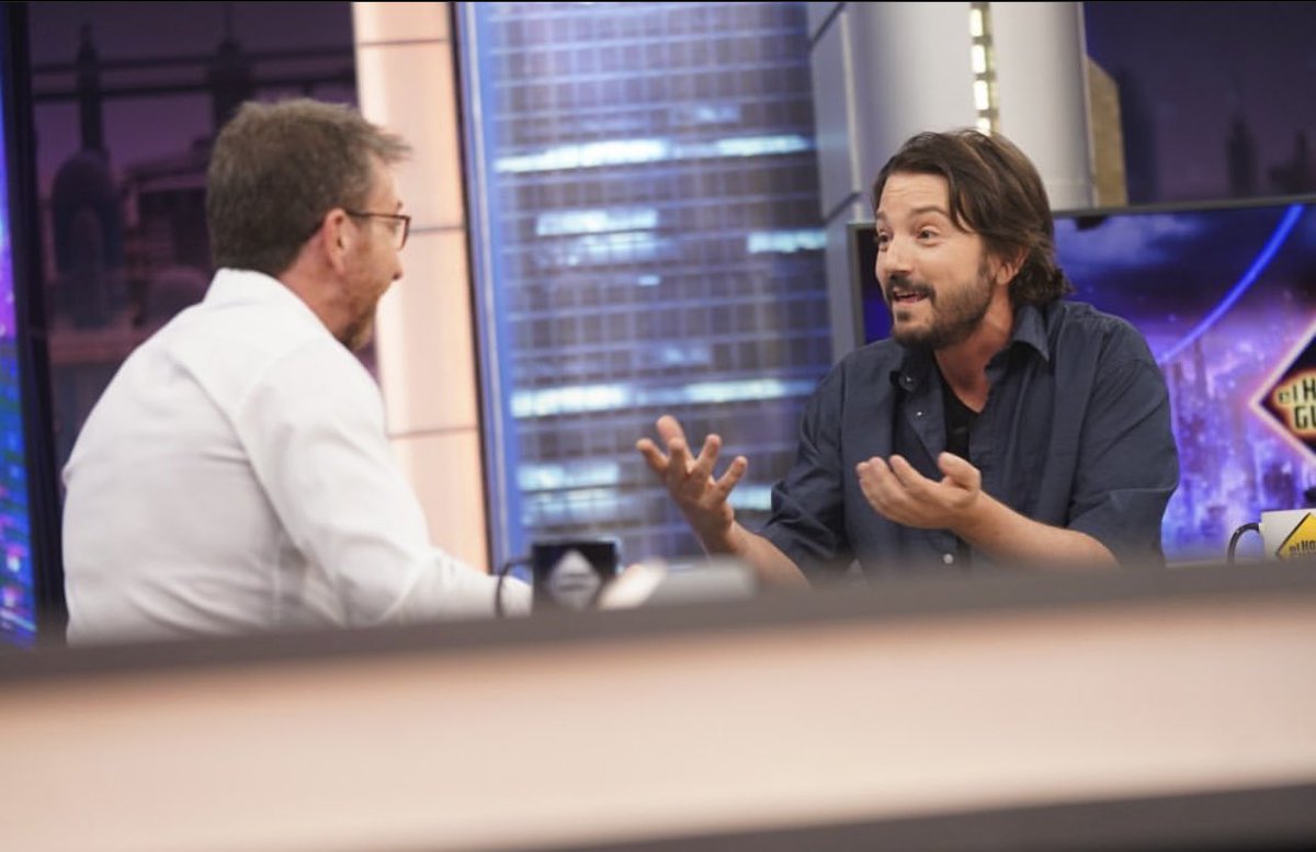 #DiegoLuna llega a divertirse HOY en #ElHormiguero ! En su nuevo horario! 

Sábados 5p/4c 📺 #EstrellaTV