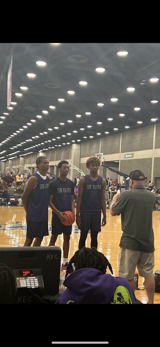 Another great win for the Super7
3/0 putting in the work from whistle to whistle, scrappy defense hard work thru thru.

@ChampLando @kierrebaker @kadendrumgo @donn2025 
@TheOnly_ldizzl3 @Christianoutlaw
@DonovanDaly 

@DBelitecircuit 
@hoopseen