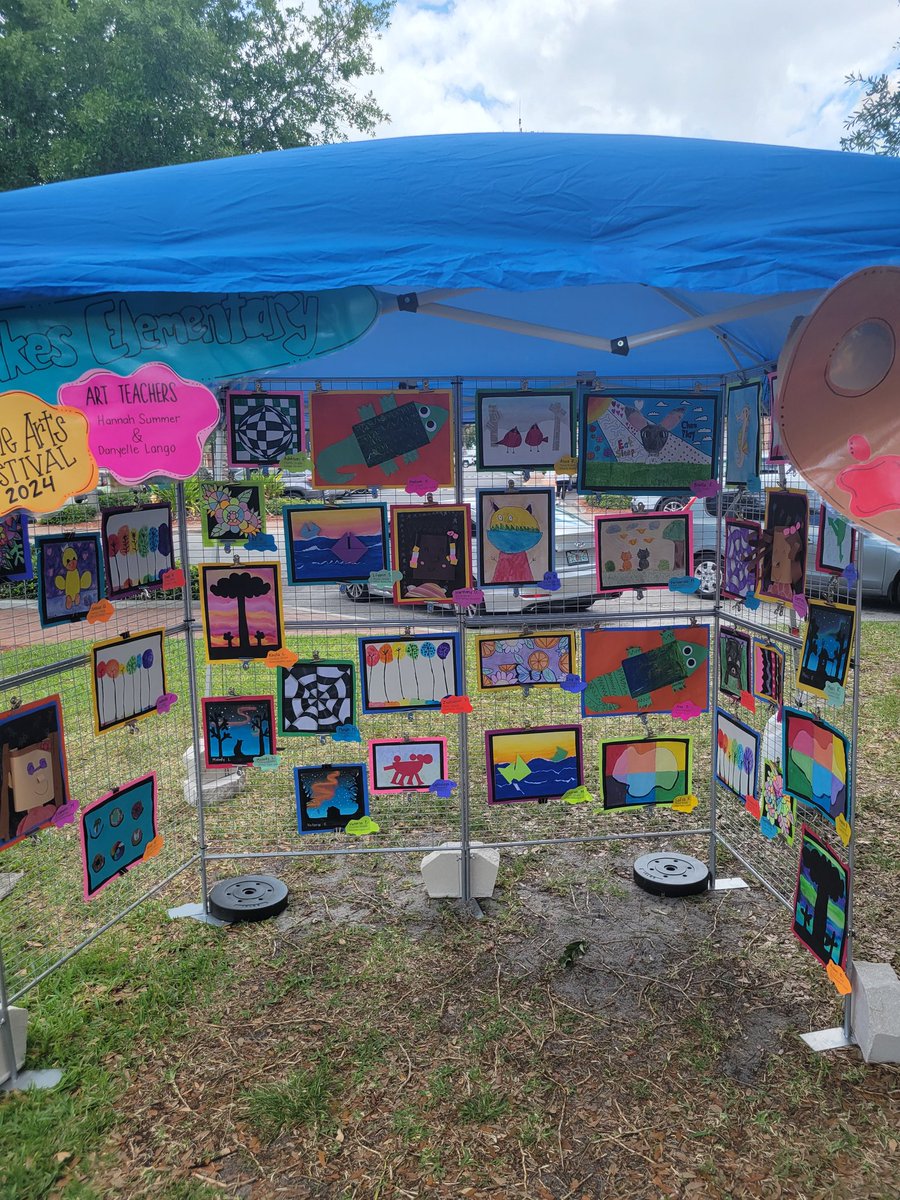 A few more pictures from today's art festival...