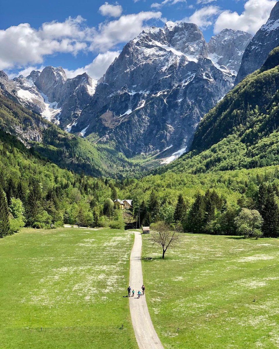 Surrounded by fifteen 2000-meter peaks, this picturesque Alpine valley Loška Koritnica is also called a valley of a hundred waterfalls. It got its name after many gorges (Slo. Korito) that the Koritnica river made on its way to the Soča river. Photo by 📸 @pirchek