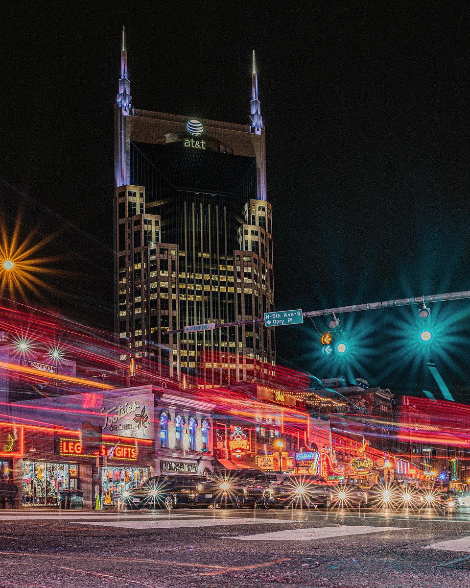 If you were waiting for a sign that it's time to visit Nashville, this is it. ✨ 📸: @ tony_sarria