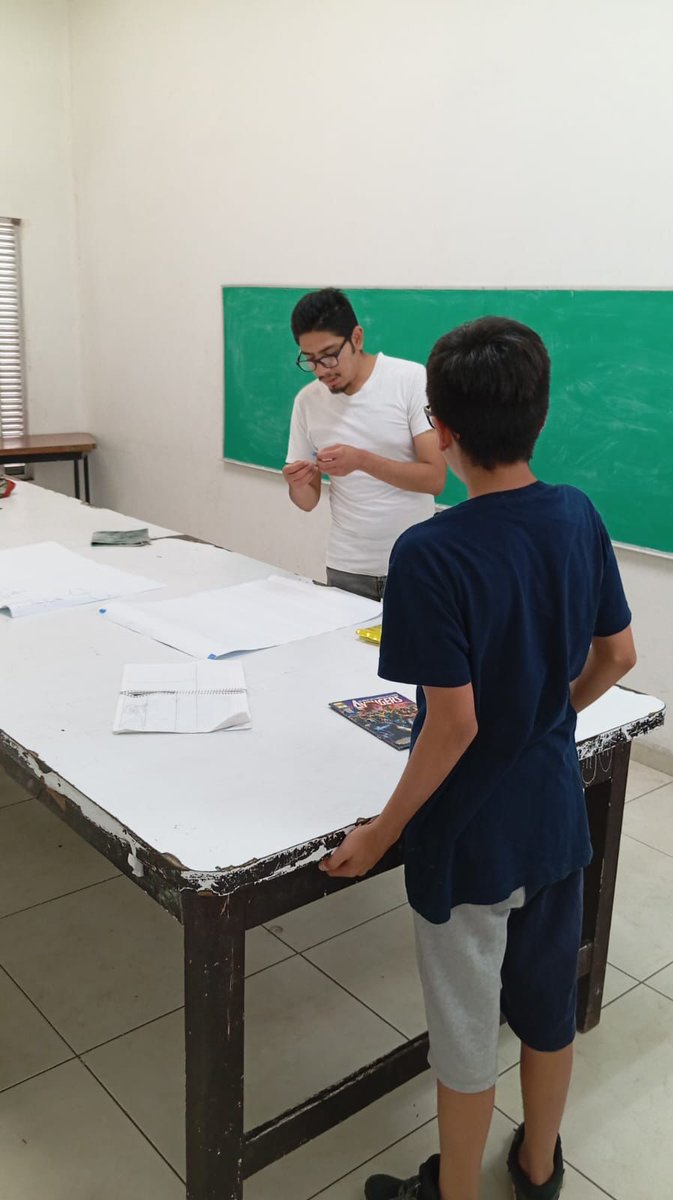 El acercamiento al Arte y la Cultura en sus formas diversas de representación es propio de una educación integral para niños y adultos. En el Centro Cultural. Sala de Arte Fernando Montes de Oca se imparten las siguientes actividades: *Taller de Gelatina Artística y Repostería