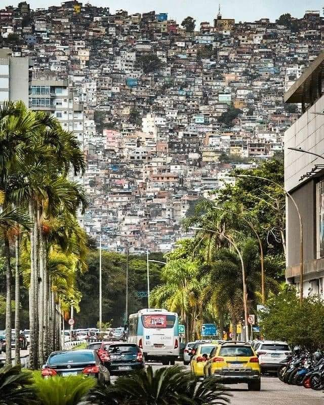 É isso que o povo do Rio ama: miséria. 
Quanto mais miseráveis, mais poder os políticos tem.