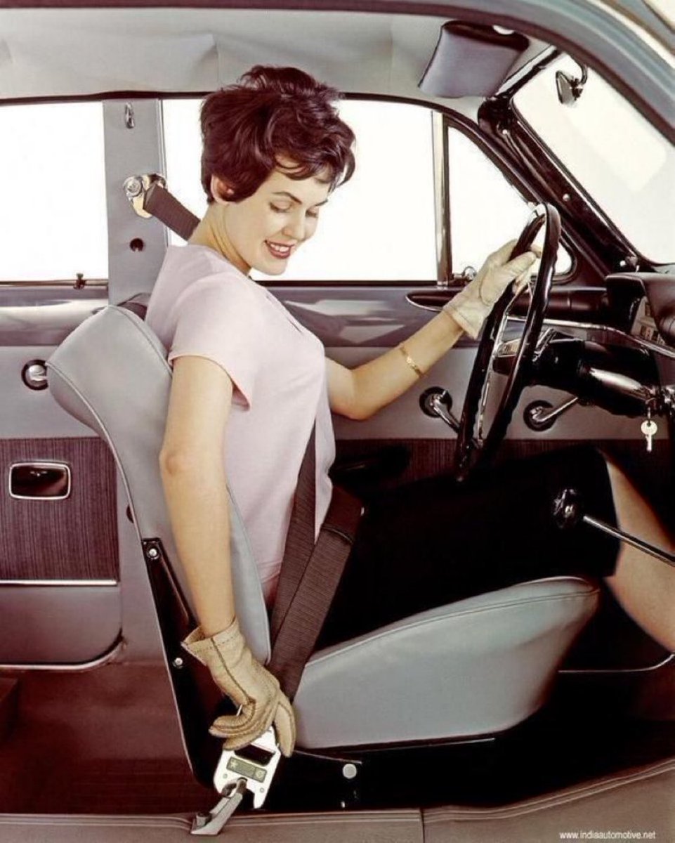 ValaAfshar's tweet photo. In 1959, Volvo invented the 3-point seat belt, then gave a free license to all other car manufacturers to use it. https://t.co/aF96GunSvd
