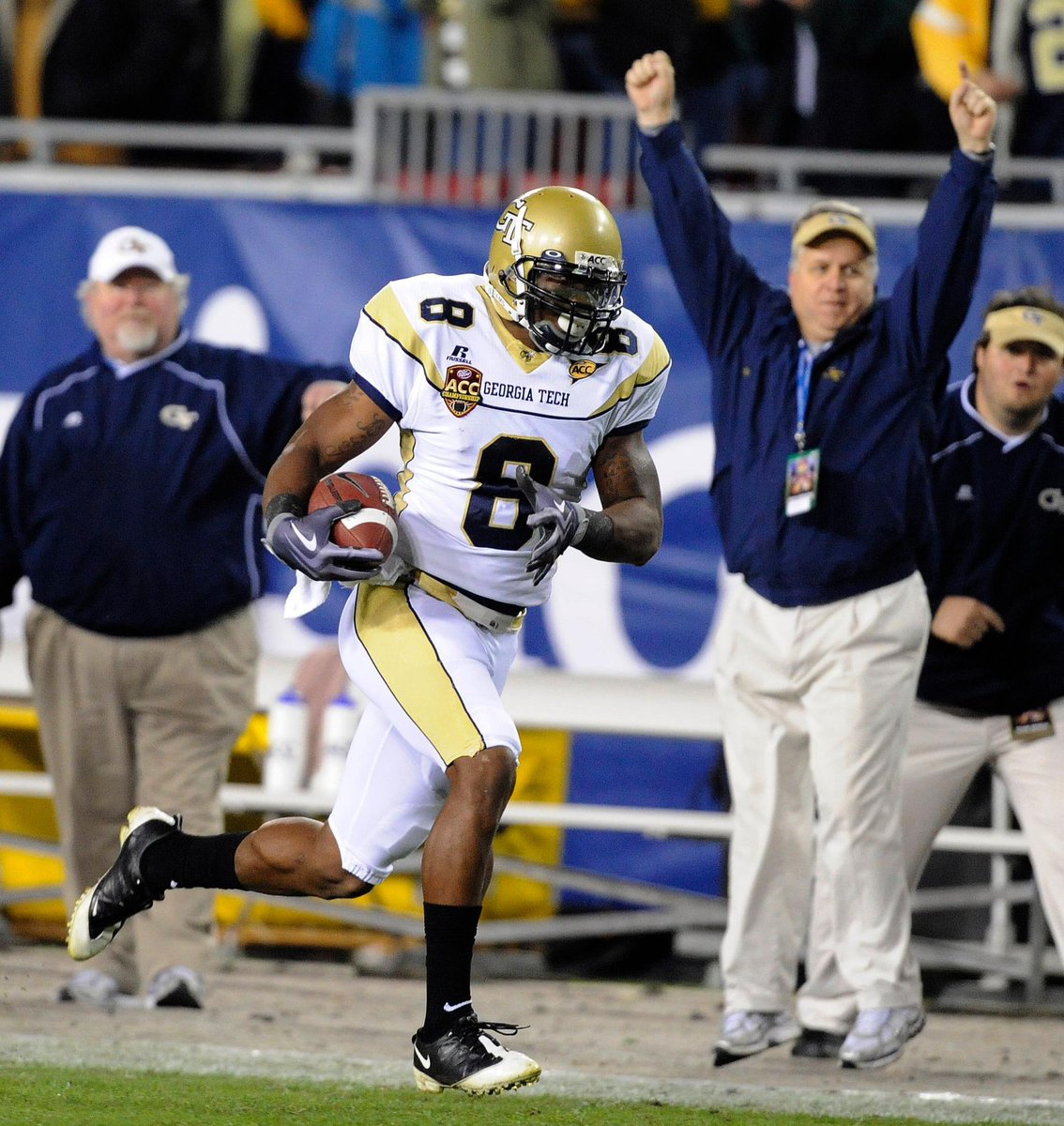 TopTierGT's tweet image. Since Reggie Bush is getting his Heisman Trophy back due to the “current landscape of College Football” I think it’s time to give Georgia Tech it’s 2009 acc championship trophy back 🕊️