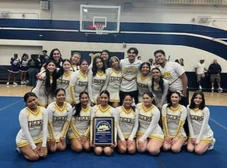 Game Day Cheer Small Division: Congratulations to San Fernando on the championship!