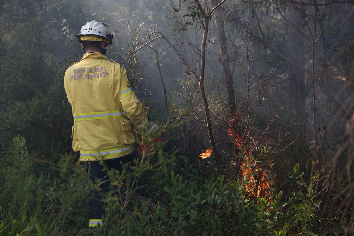 Hundreds of volunteers are giving up their weekend to conduct crucial hazard reduction burns, with over 10,000ha being treated. Smoke from these burns is settling across a broad area & may linger until mid week when a wind change and possible showers will help to clear the smoke.
