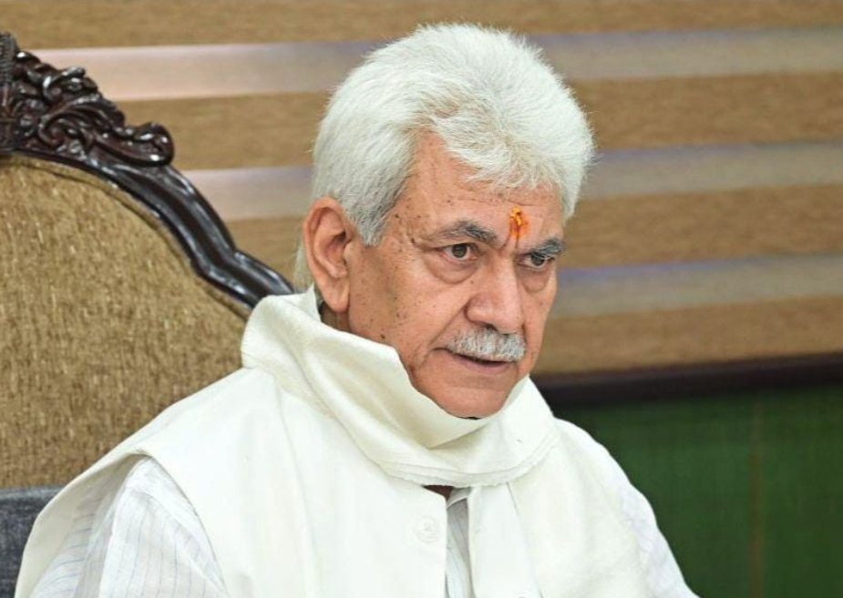 Hon'ble LG Shri Manoj Sinha emphasizes the crucial role of youth in preserving J&K's water bodies. Let's spread awareness and take action to safeguard our natural resources! #SaveWater #JammuAndKashmir
@OfficeOfLGJandK