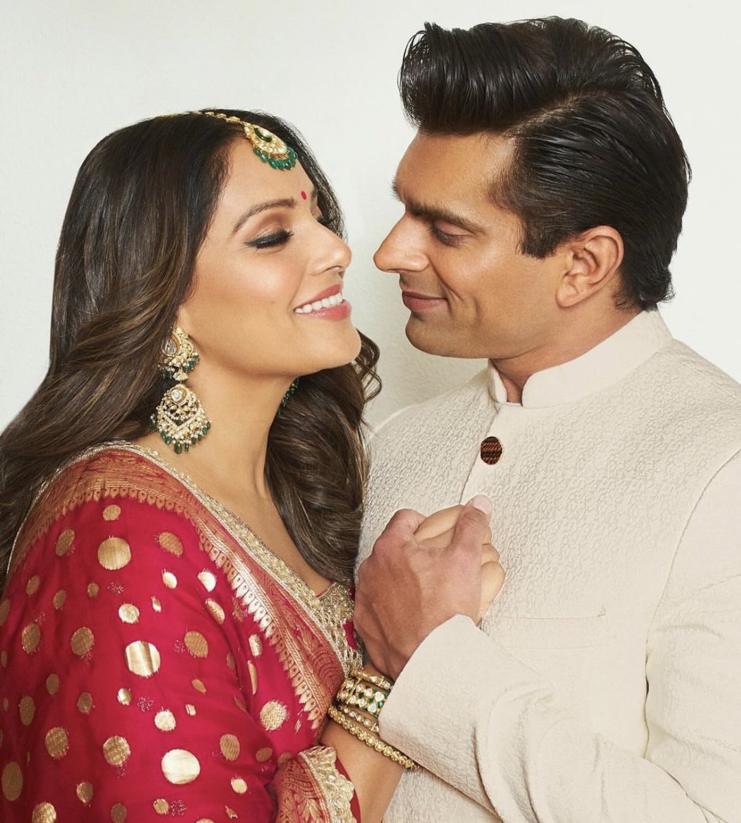 .@bipsluvurself & @Iamksgofficial celebrate eight years of marriage #BipashaBasu #KaranSinghGrover