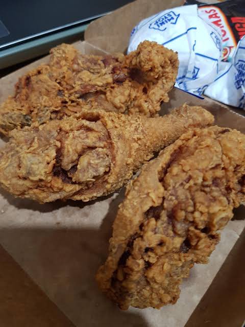 Here’s my unsolicited list of the “BETTER” fried chicken! 1. Uncle John’s lalo yung may Mang Tomas Siga!!!