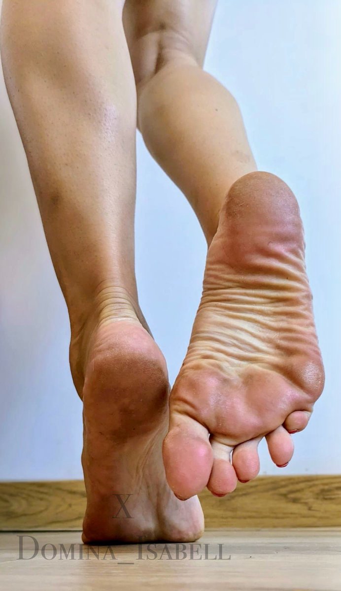 Dzień dobry Findom. Leniwie się budzę… Kawy bym się napiła… Wiesz co to oznacza? Nie mniej nie więcej jak to, że teraz podasz mi kod blik ___ @FootParadiseRT @rt_feet @rtfeetslave1 @CuriousFindomme @findom4feet @rt_promo2k @Feetopia @rt_findom1 @highheels_feet