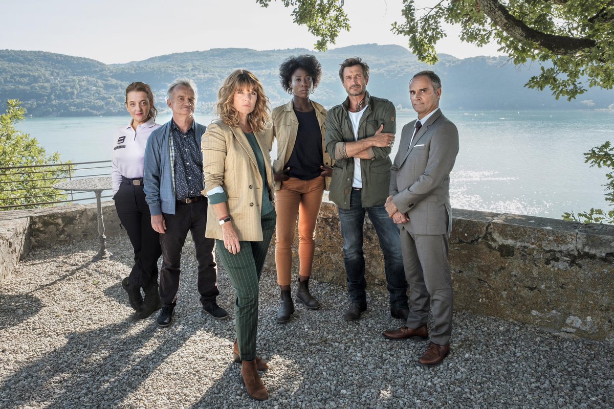 #audiences | #France3    Leader hier soir avec l’épisode de #Cassandre « Le secret de la ruche » avec près de 3,6 millions de tvsp   Avec @ghamon1 @VargaAlexandre @JessySalomee    ▶️ Dispo sur france.tv @Francetele 📆 RV samedi 4/05