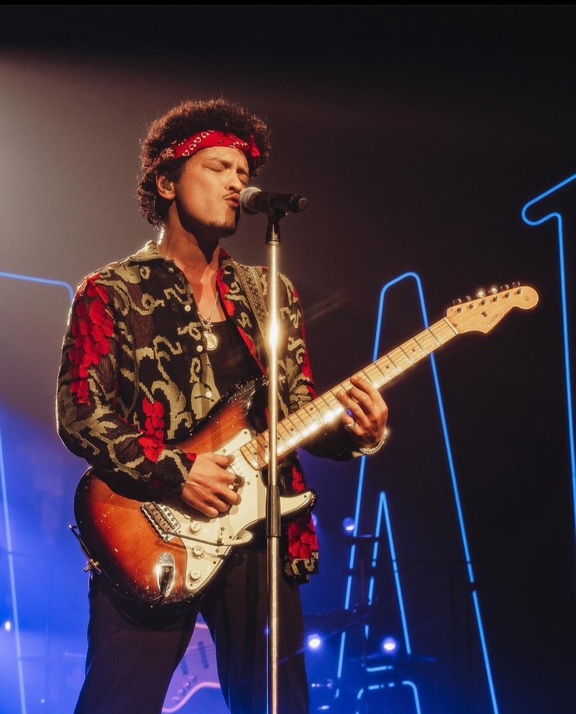 Bruno Mars 👑 #KingOfEntertainment