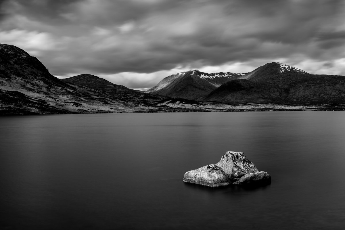 A quick stop on my way home yesterday. Decided to have a filter faff for a change. Not usually a fan of LE skies, but a change is as good as a rest and all that! #landscapephotography #Scotland