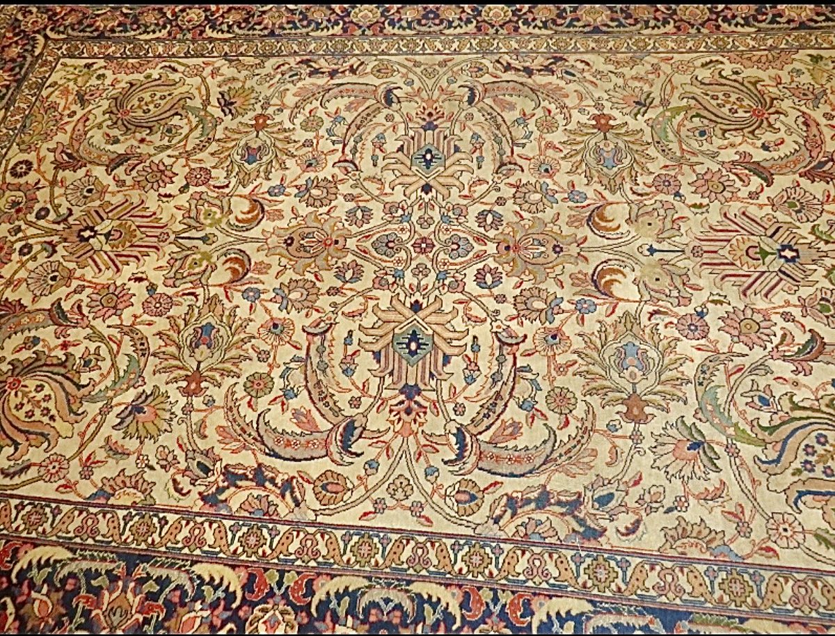 LOT 932 LIBERTY, LONDON, C.1930 - GOOD QUALITY RUG, PURCHASED BY THE FAMILY IN 1930. 10'7' X 7'2' (Estimate £400 - £600 #rug #carpet #liberty