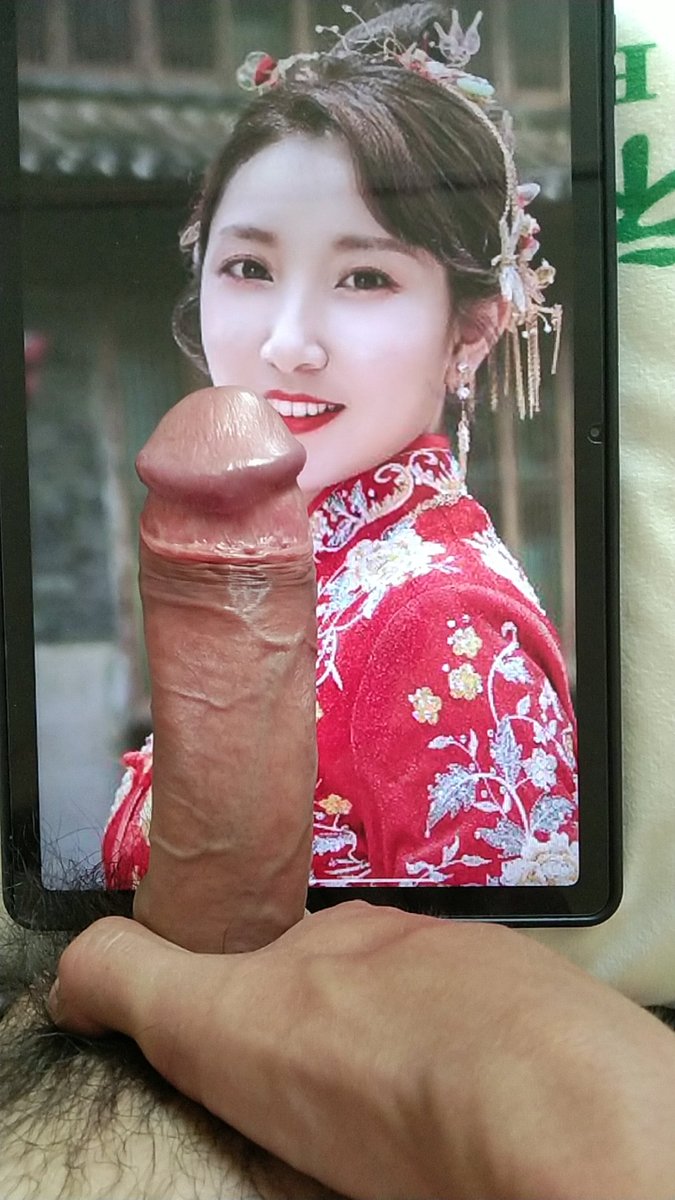 E5Vsub's tweet photo. 在线平板无偿接合照射屏意淫，本人照片优先。有婚纱汉服旗袍那就最好了.#女大学生 #射屏 #反差  #眼镜娘  #反差婊  #汉服  #旗袍   #婚纱  想看身边的朋友被射屏吗，想看闺蜜女友姐妹被合照吗！想看她们脸上被射满精液的淫荡样子吗，发图私我 https://t.co/LSWzKhGrrR