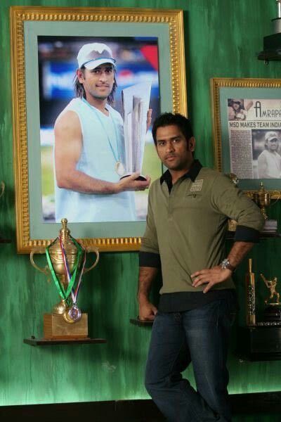 Some Rarest pictures of MS Dhoni which you may have not seen
.
[A Thread🧵]