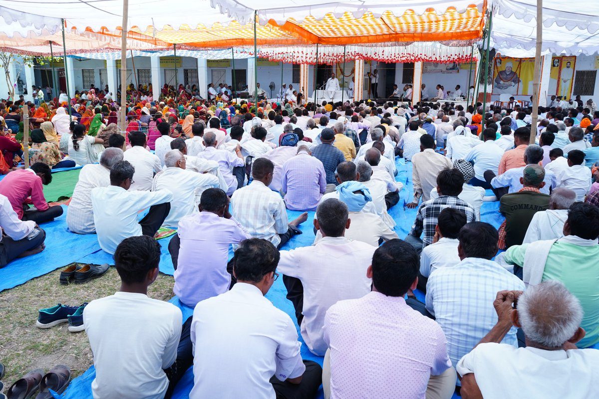 MSeroglou's tweet photo. Let the spiritual satsangs and meditation journey begin anew, filling our souls with light and peace.

#devendramohan #devendratalks #satsang #spiritualjourney #meditation #peace #love #light #spiritualawakening https://t.co/fV0OXc18TX