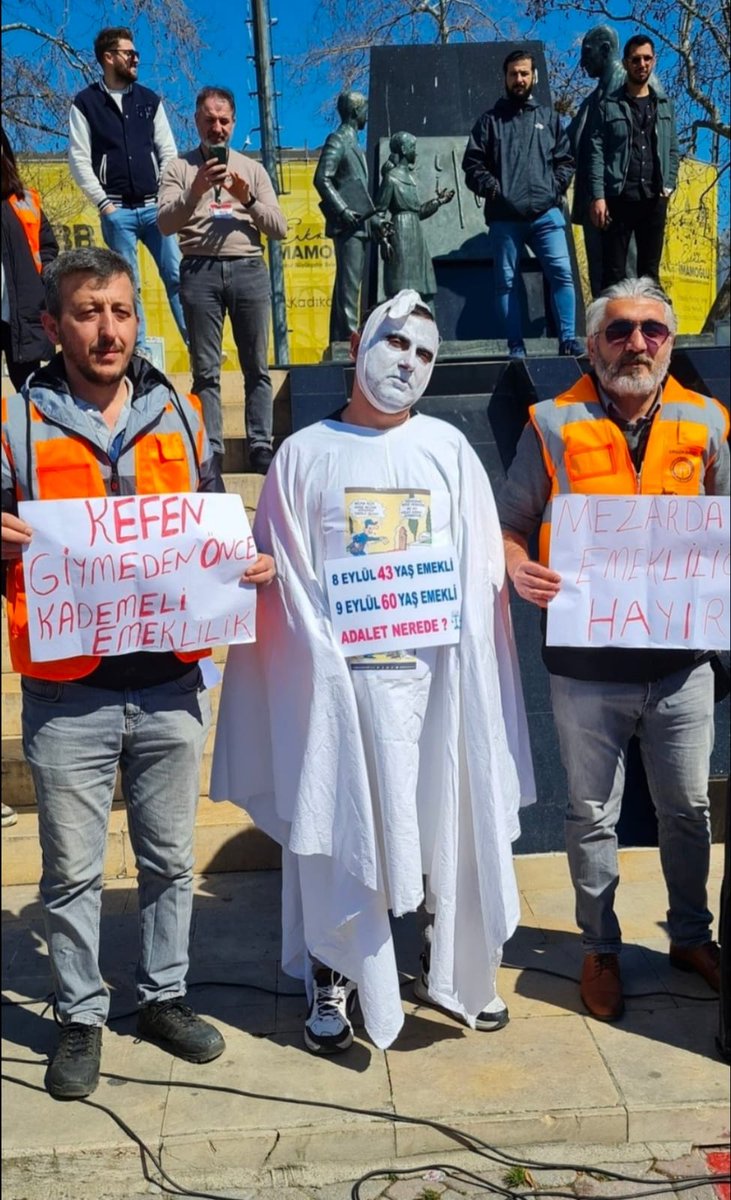 <a href="/isikhanvedat/">Prof. Dr. Vedat Işıkhan</a> <a href="/trthaber/">TRT HABER</a> #KademesizTürkiyeYüzyılıOlmaz
Eyt düzenlemesinden sonra kademeli emeklilik sistemi zorunlu hale gelmiştir. Toplumda geniş bir huzursuzluk vardır.
Adalet istiyoruz ve adil bir emeklilik sistemi istiyoruz. 17-20 yıl gibi uçurumların olmadigi bir düzenleme istiyoruz.