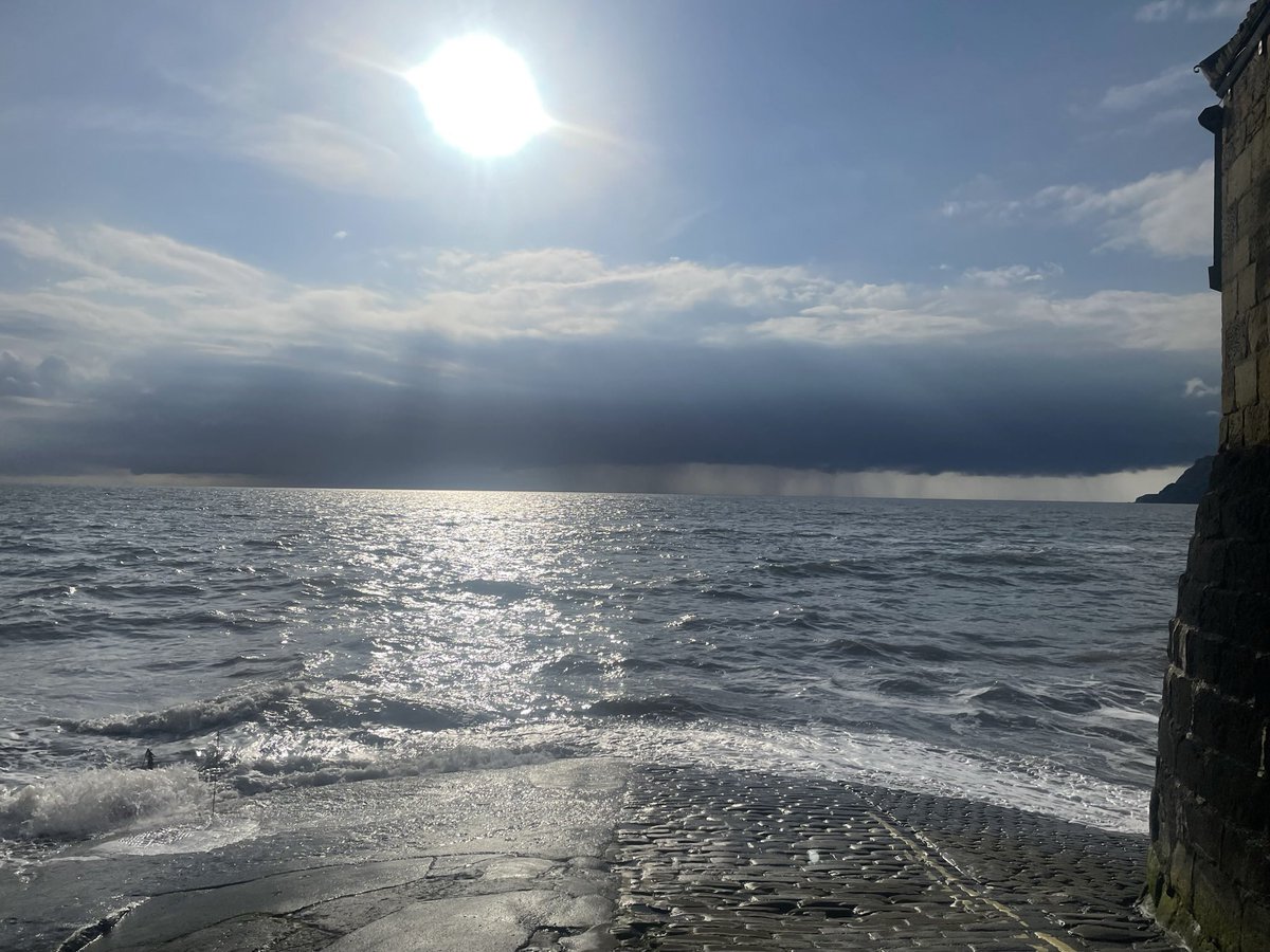 Happy place ❤️.  #RobinHoodsBay #rhb