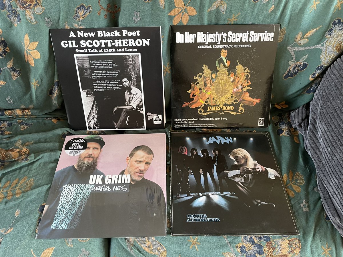 Sunday vinyl I tried to pick four great albums that are completely different from each other!!
#GilScottHeron
@lazenbyofficial #OHMSS
@sleafordmods 
and #Japan