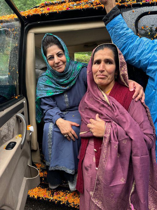 Building Bonds ✌️ Building Resilience ✌️ #MehboobaMufti #PDP