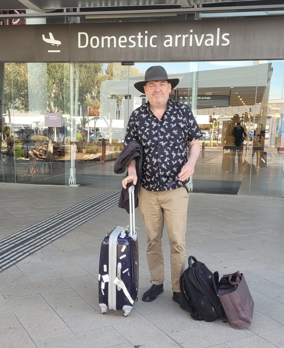 Graham Linehan has landed in Perth, nearly two months late - better late than never @Glinner!
