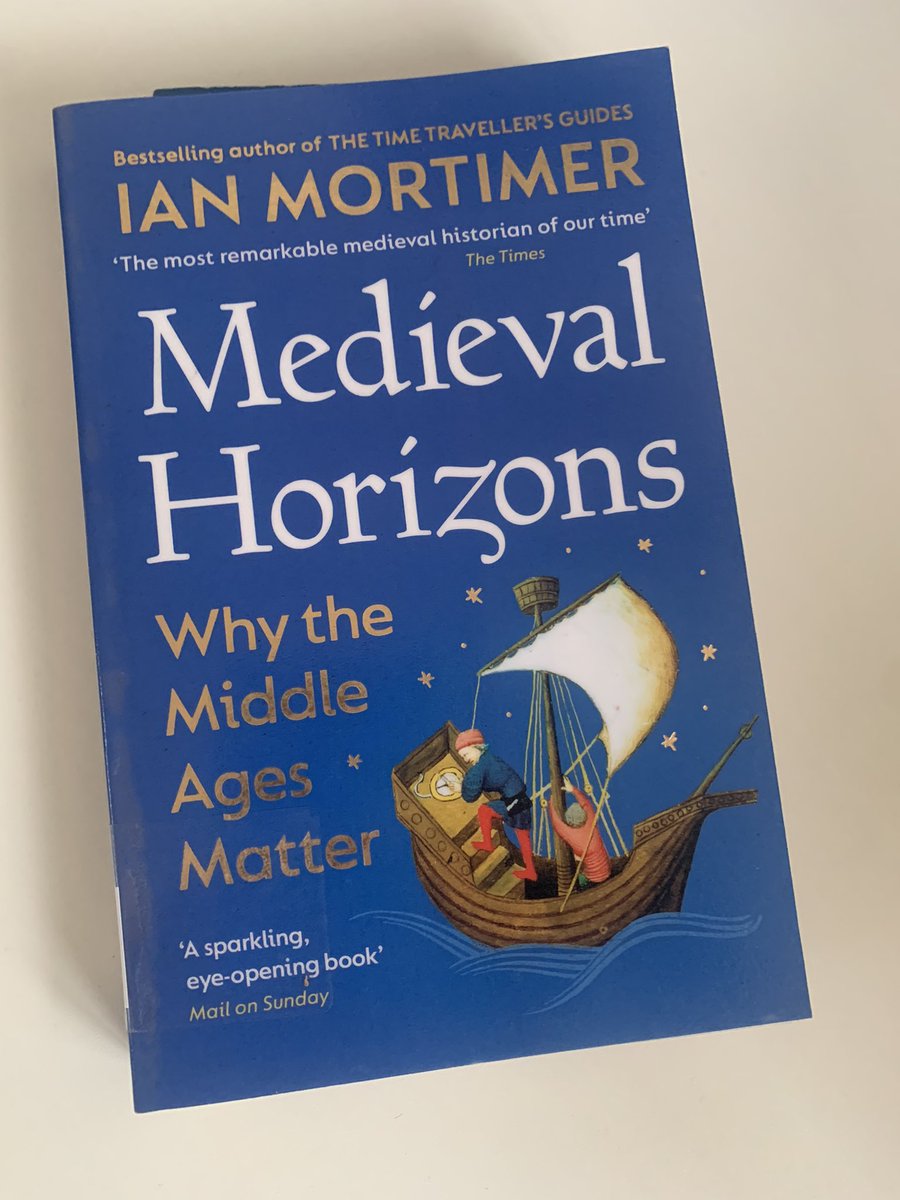 TODAY is Book Chat day!! 
Join us at 7pm for a discussion of “Medieval Horizons” by <a href="/IanJamesFM/">Ian Mortimer</a> . DM us if you would like to join and will post a summary of the questions, answers and debate with the hashtag #HTBC