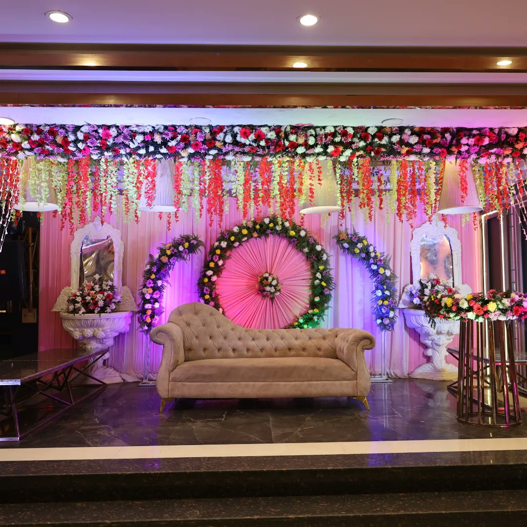 Decoration for Ring Ceremony 💍 To be Bride - Zafrin To be Groom - Azazul Location - Delhi India For booking visit wedsfy.in #decor #decoration #wedddingdecor #wedddingdecoration #wedsfy #weddinghall #engagement #engagementring
