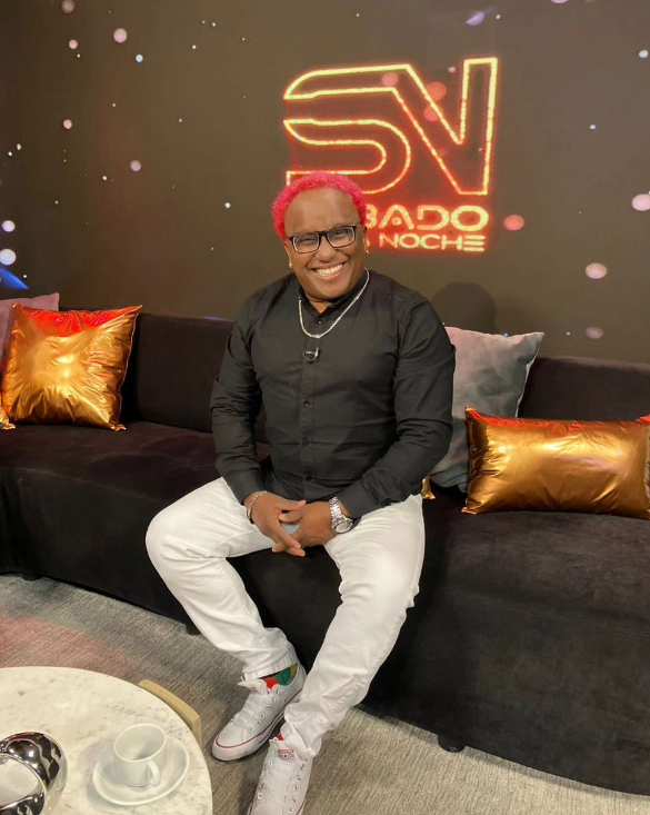 Al aire nuestro primer invitado de la noche el actor y locutor @coquitooriginal

Nos cuenta sobre la revelación de sexo de su segundo hijo, una niña que llamarán Lucía