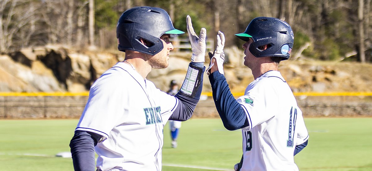 BASE: No. 1 @EndicottBASE Sweeps Hartford, 15-1 and 22-4 STORY ➡️ ecgulls.com/x/b3yl9 NOTES * All starters recorded at least one hit in both contests