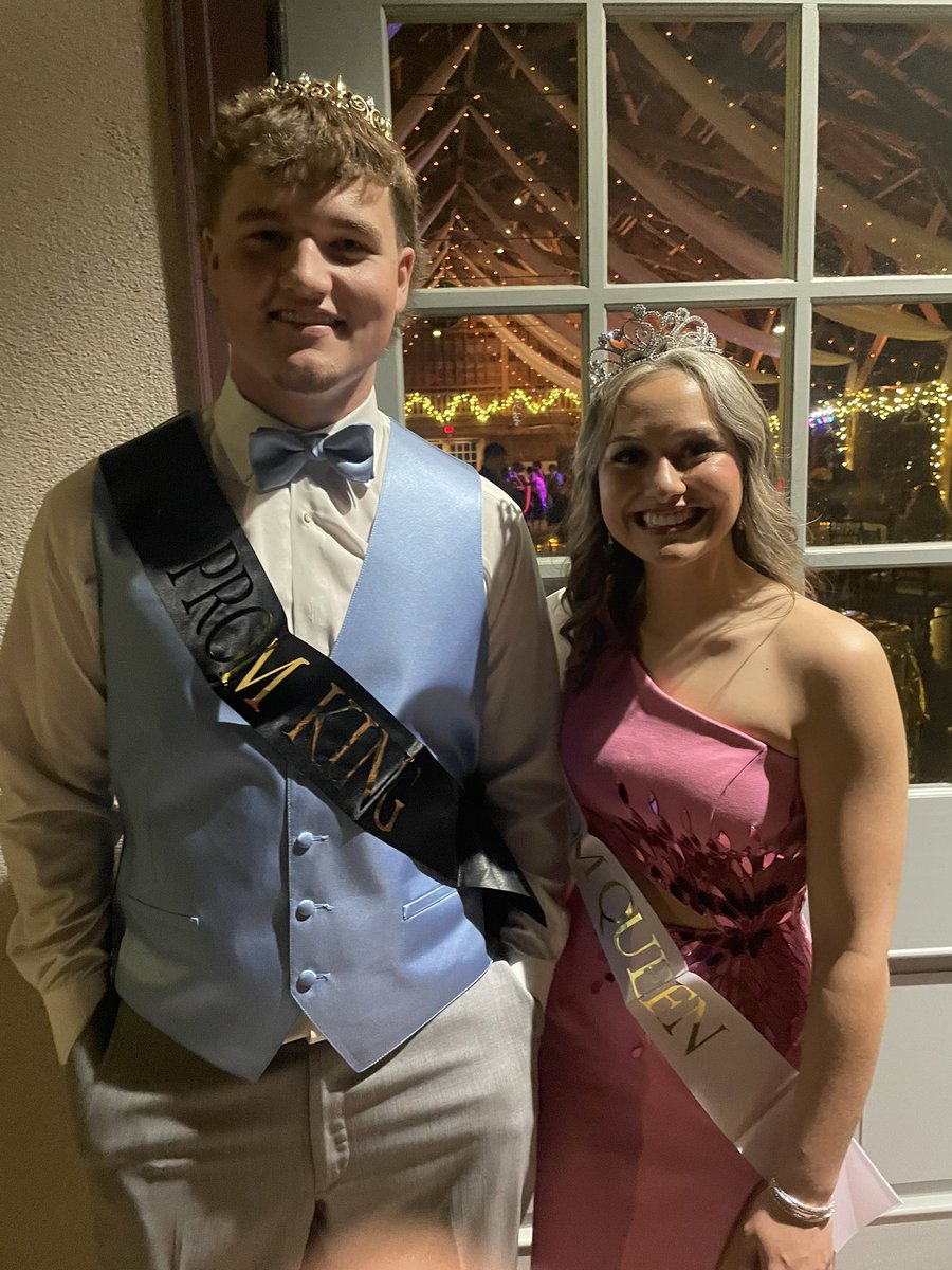 Congratulations to our 2024 Prom King and Queen!!!
#MustangPride💚💛💚💛