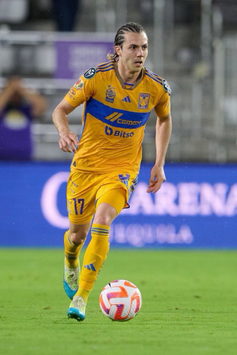 🇲🇽 @Cordovar97 (26 años) SEX-BASTIÁN 🔥🥅 “el C.E.O” ¡Supera la media centena! 🔺51 goles en su carrera: ⚽️21 con @TigresOficial 🐯 🔺 ⚽️16 con Club América 🦅 ⚽️9 con Selecciones Menores ⚽️3 con Selección Mayor 🇲🇽 ⚽️2 con Club Necaxa ⚡️