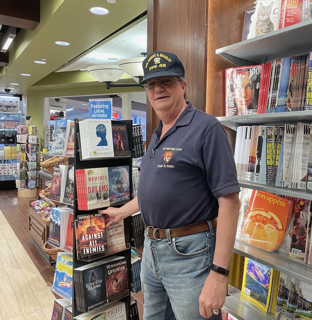 I finally went down to the San Diego Airport to sign books. For anyone transiting who wants a copy but hasn't gotten one, I signed Against All Enemies paperbacks and hardcovers. They're at Bay Books in Terminal 1.
#airportbooks #againstallenemies #warfiction #navalwarfare