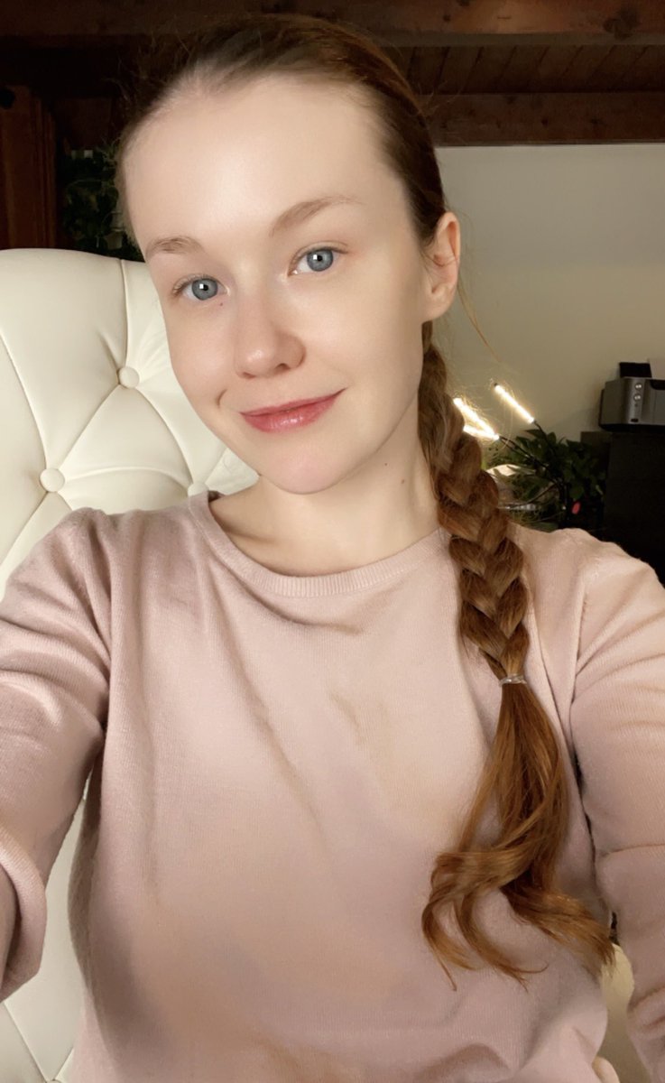 Live on twitch! Trying something new Twitch.tv/emilybloomshow