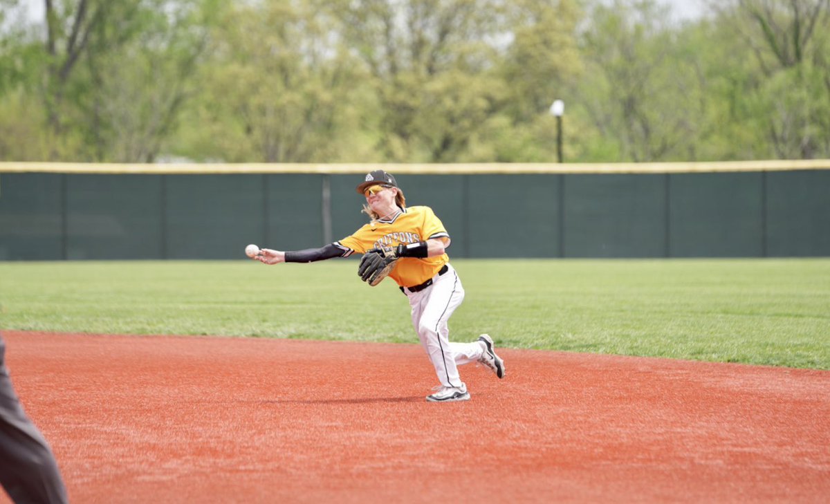 ⚾️ Season Finale Year 1 of the Stambersky Era concludes as @MWSUbaseball says goodbye to its army of seniors. 📰 - gogriffons.com/news/2024/4/27… #COMPETE