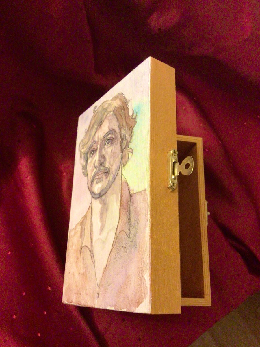 Javi Gutiérrez treasure box . Hand painted with 💜 #pedropascal #loveuall💜😘✌🏻