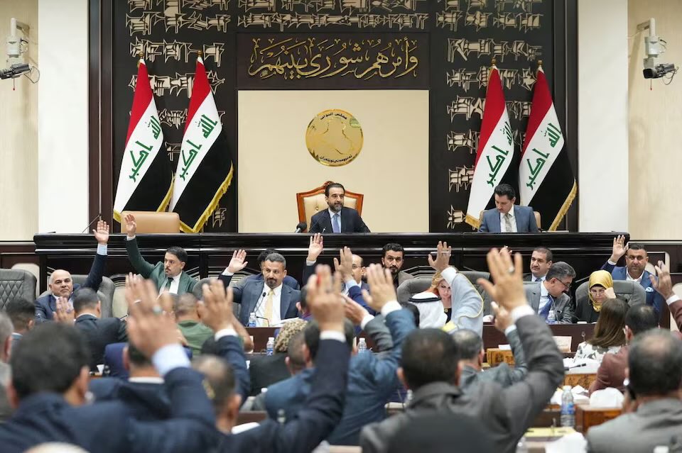 Iraq's parliament has criminalised with lengthy prison terms — LGBTQ relationships, men who 'act' like women, transgender persons, doctors who perform gender affirming surgery, promoting homosexuality, sex work, and engaging in 'wife swapping'. bbc.com/news/world-mid…