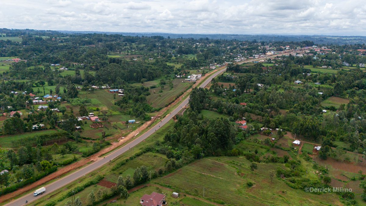 Aerial view of Harvest Intercontinental Fellowship prayer centre and the community it serves.Kiminini Kenya 

#dronepilot
#documentaryphotography

derrickmilimo.com